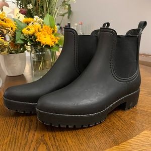Size 10 Platform Rainboots
